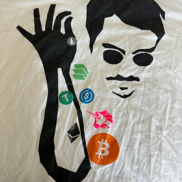 Coin Bureau Gildan Men's XL Crypto T-Shirt - Picture 2 of 5